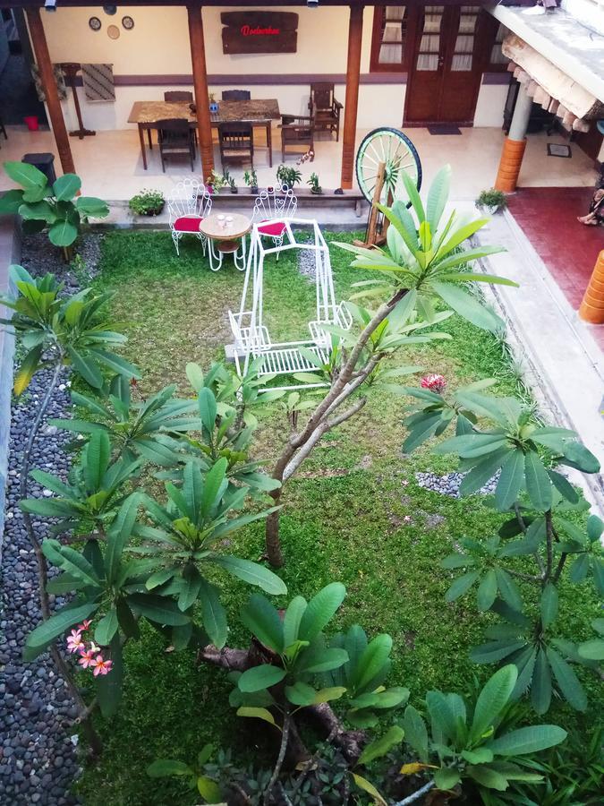 Doeloerkoe Homestay Surakarta  Екстер'єр фото