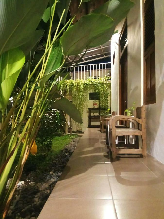 Doeloerkoe Homestay Surakarta  Екстер'єр фото